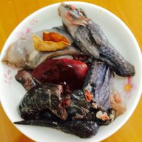 炖乌鸡
