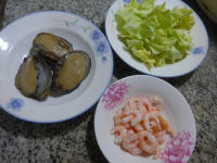 虾肉鲍鱼炒圆白菜