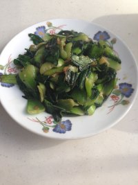 蒜粒炒青菜