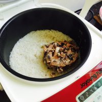 肉饼鸡蛋饭