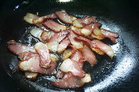 笋干炒熏腊肉
