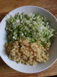 酸菜馅蒸饺