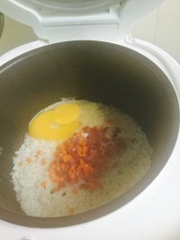 腊肠鸡蛋饭