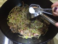 豆芽炒粉