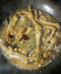 卤煮凤爪