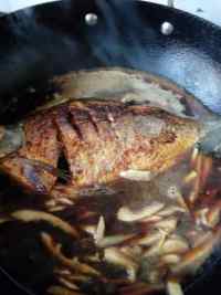 红烧扁鱼