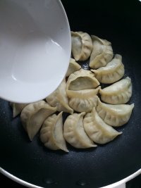 荠菜煎饺