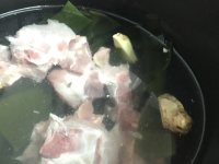 海带黄豆猪骨汤