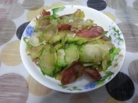 腊肠炒儿菜