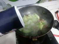 腊肠炒儿菜