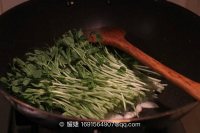 清炒豆苗