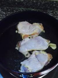 照烧鸡腿饭
