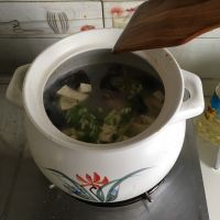 砂锅鲫鱼炖豆腐