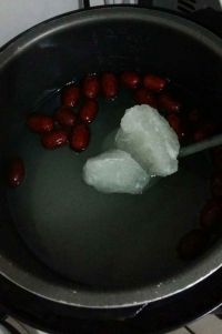 红枣薏米煲芦荟