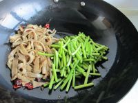 蒜薹炒羊肚