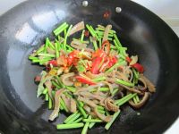 蒜薹炒羊肚