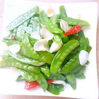 荷兰豆炒百合