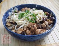香菇鸡肉面