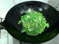 八爪鱼炒蒜苔
