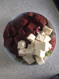 猪血豆腐