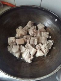 山药豆腐果烧排骨肉