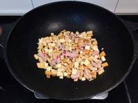 腌菜炒四丁