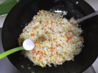 胡萝卜蛋炒饭