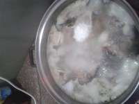 白萝卜煮鱼肉汤