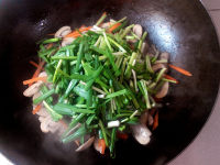 韭菜炒口蘑