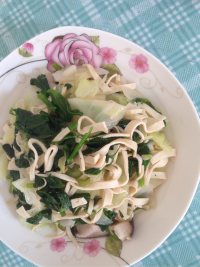 香菇豆皮炒甘蓝