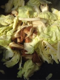 香菇豆皮炒甘蓝