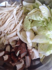 香菇豆皮炒甘蓝