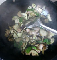 茄子炒肉