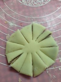 豆沙菊花酥