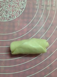 豆沙菊花酥