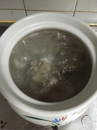 黄豆猪蹄汤