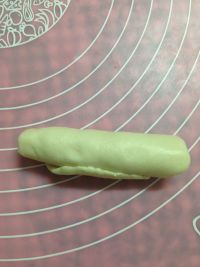 豆沙菊花酥