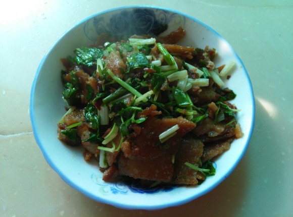 芹菜炒米豆腐