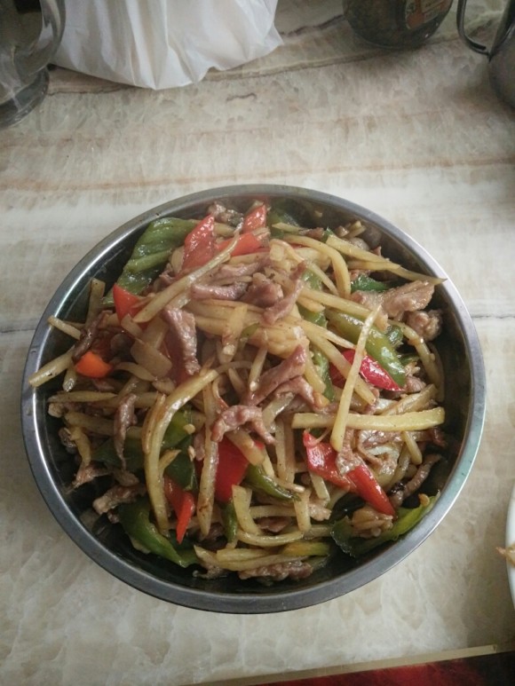 土豆丝炒肉