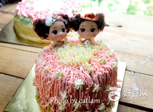 姐妹花瓣浴蛋糕