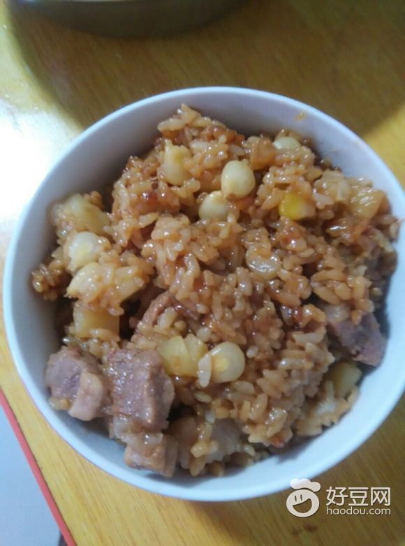土豆五花肉闷米饭