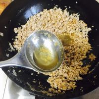 姥爷的北方食堂炸酱面