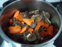 胡萝卜烧羊肉