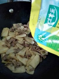 杏鲍菇炒肉片