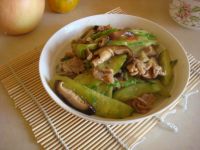 肉片炒黄瓜香菇