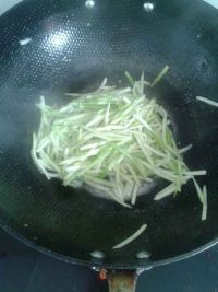 西葫芦炒鸡蛋