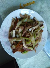 白菜杆子炒豆腐干