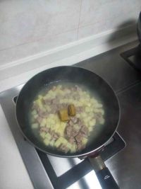 咖喱土豆牛肉