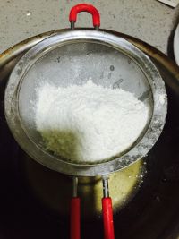 传统五仁月饼