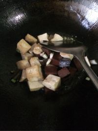 辣炒双色豆腐